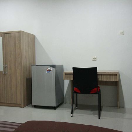 Dparagon Medokan Ayu Hotel Surabaya Luaran gambar